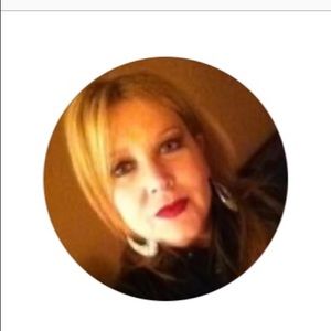 Meet your Posher, Lee